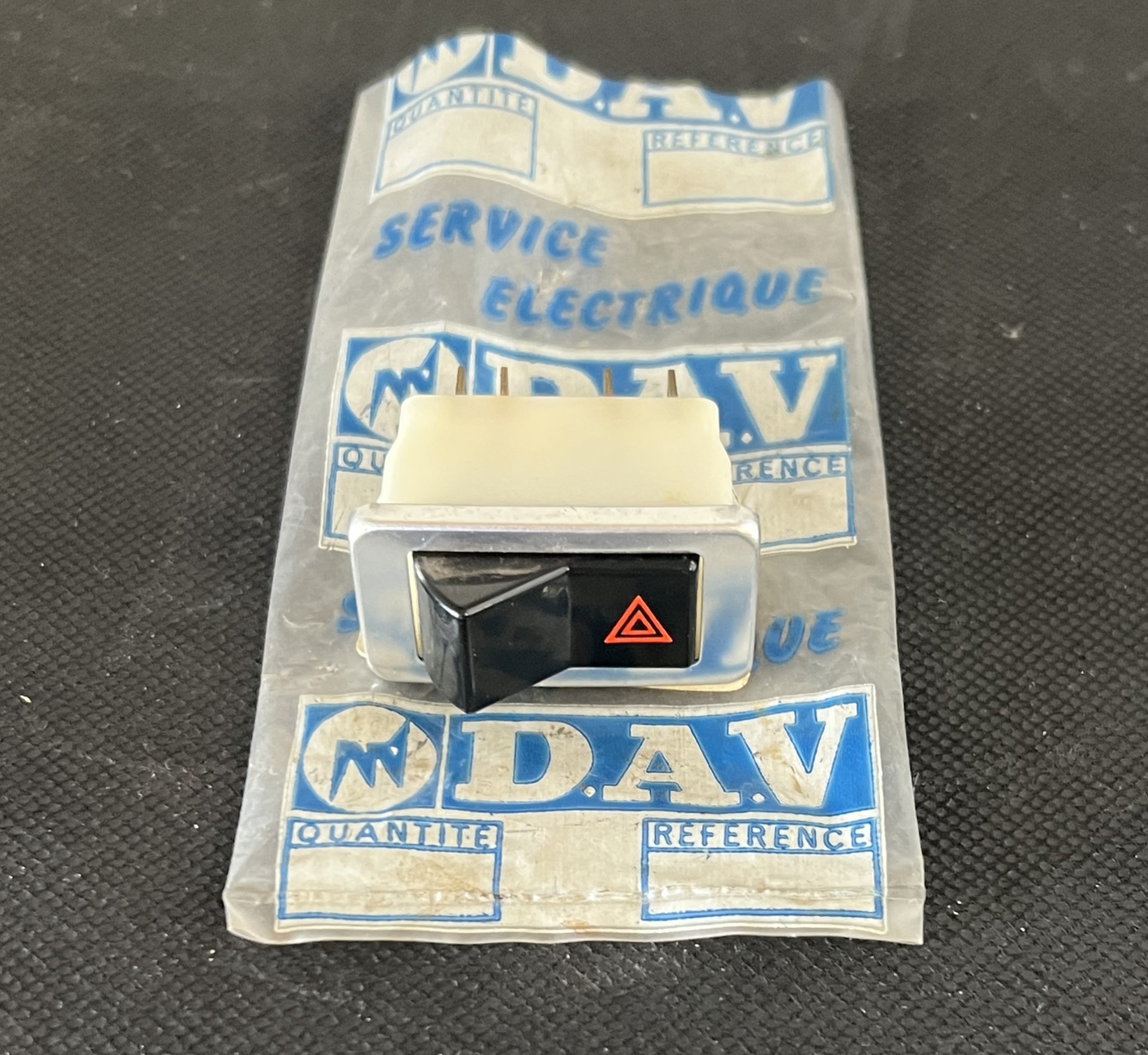 DAV - Hazard Switch / Warnblink Schalter