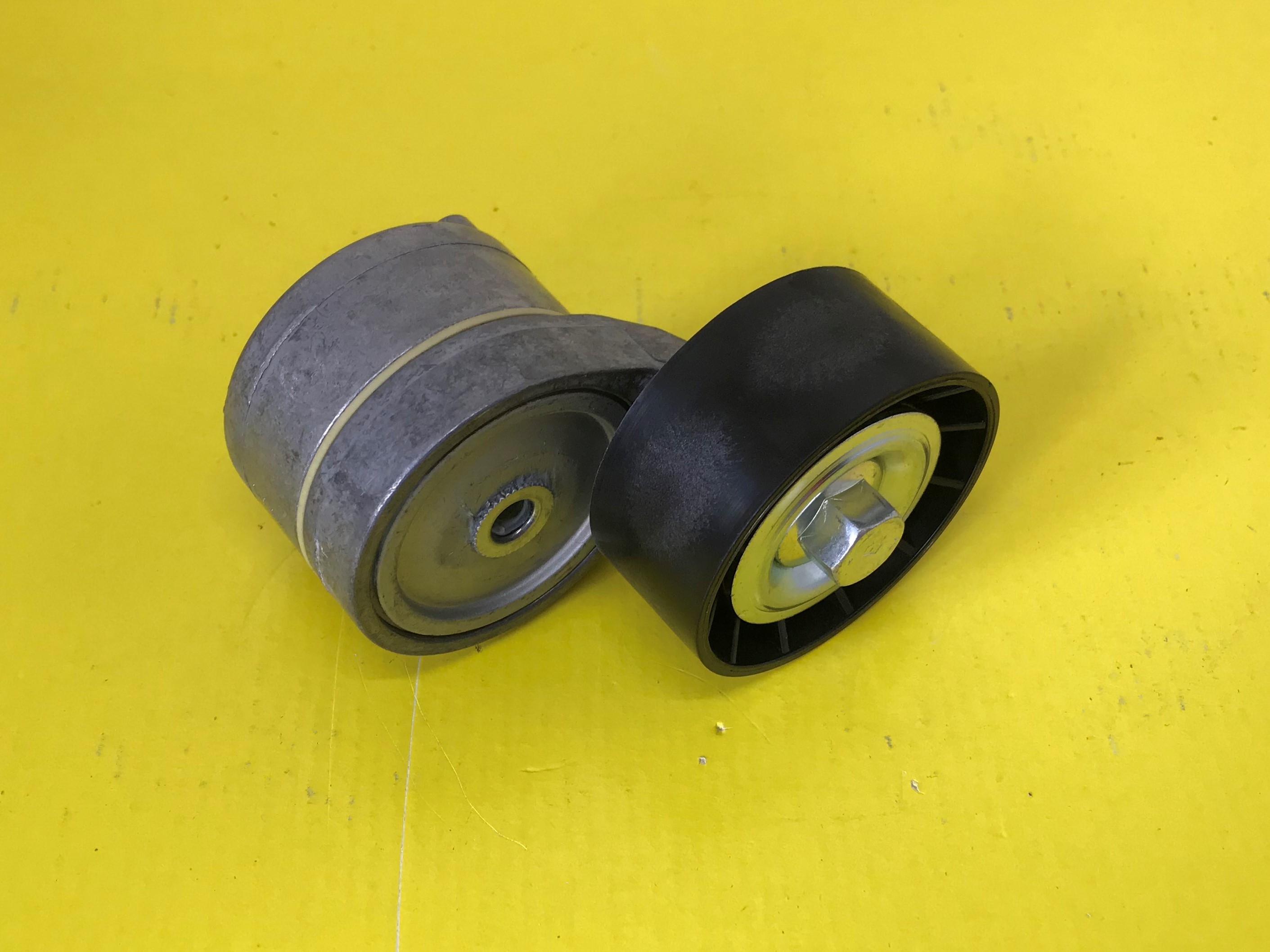 Belt Tensioner / Riemenspanner - Ferrari Reference 233644 - Ferrari 430 ...