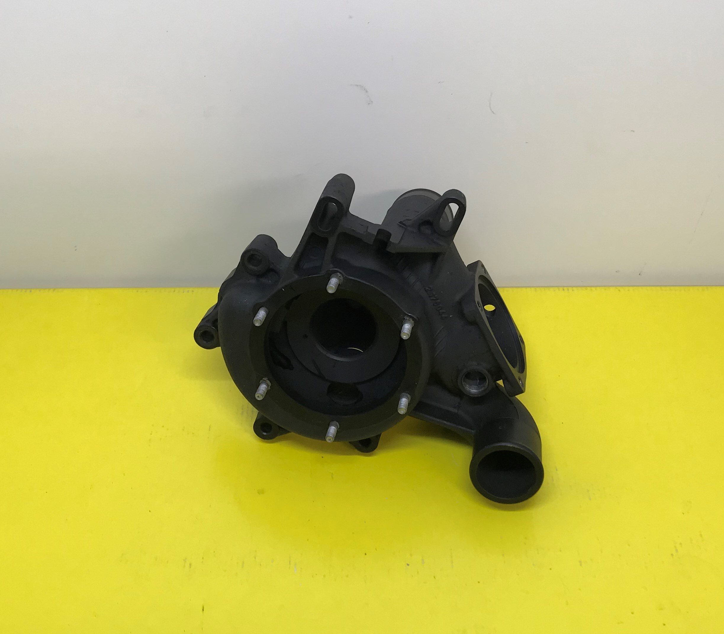176044 Water Pump Body / Wasserpumpengehäuse - Ferrari 360 - Reference 194105