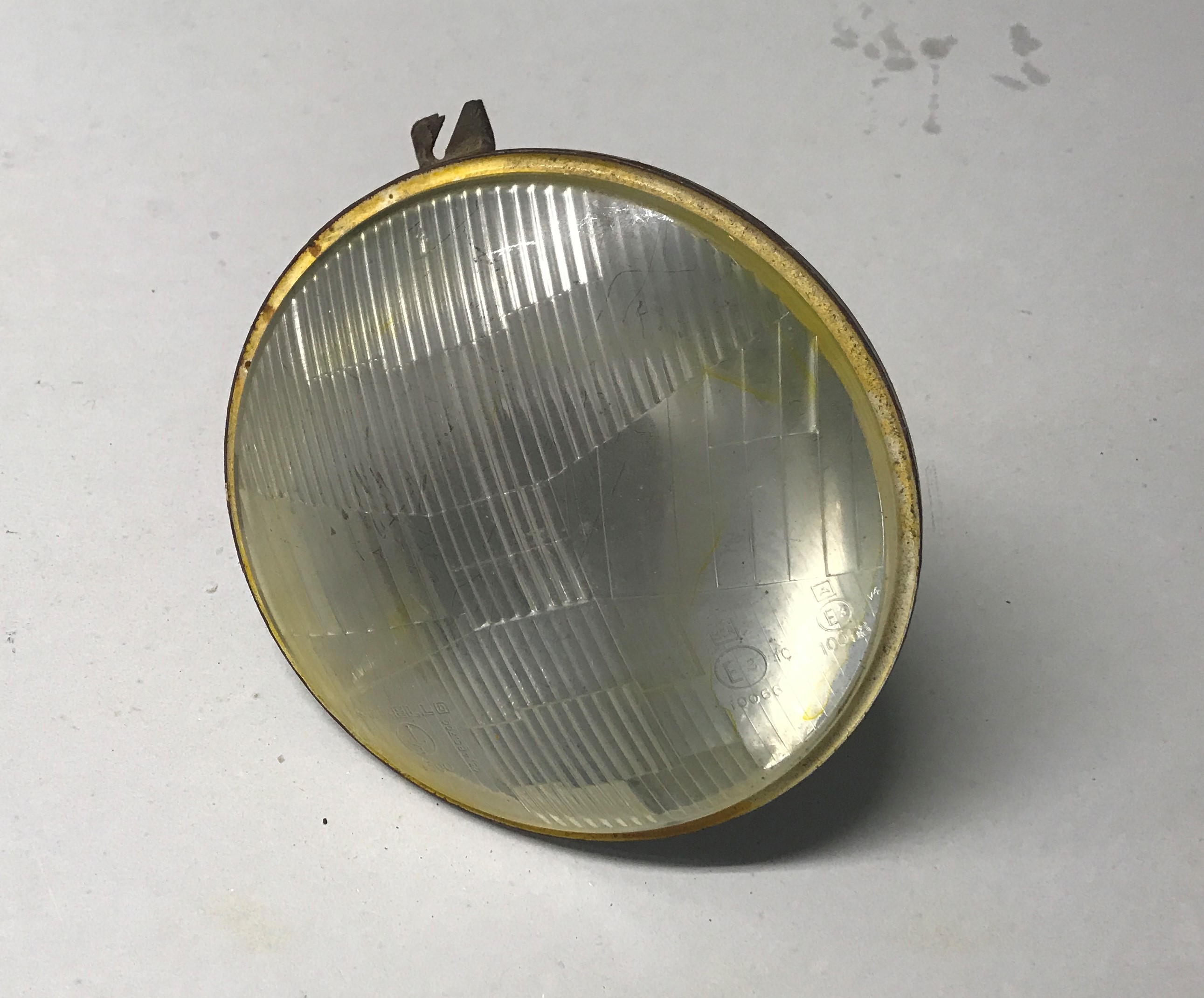 CARELLO 7" H4 - Headlight / Scheinwerfereinsatz