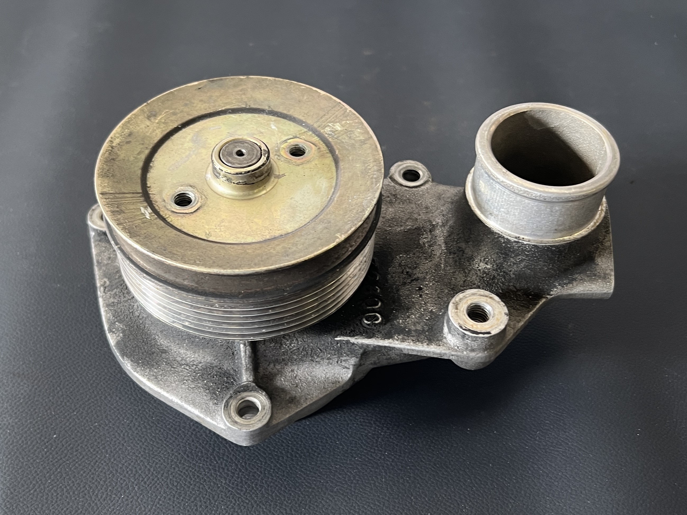 Lamborghini Diablo - Water Pump / Wasserpumpe