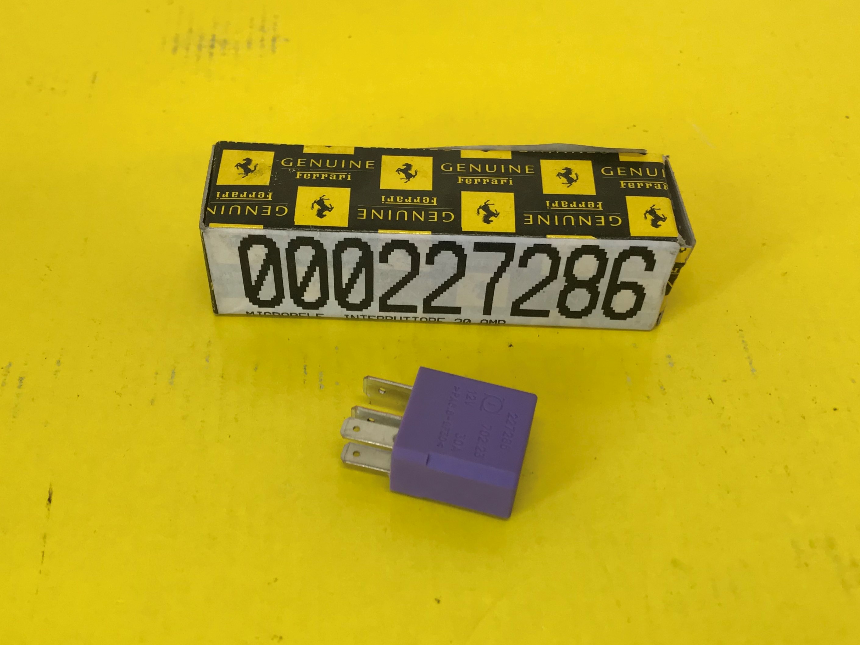 30A Micro Relay / 30A Micro Relais - Ferrari Reference 227286