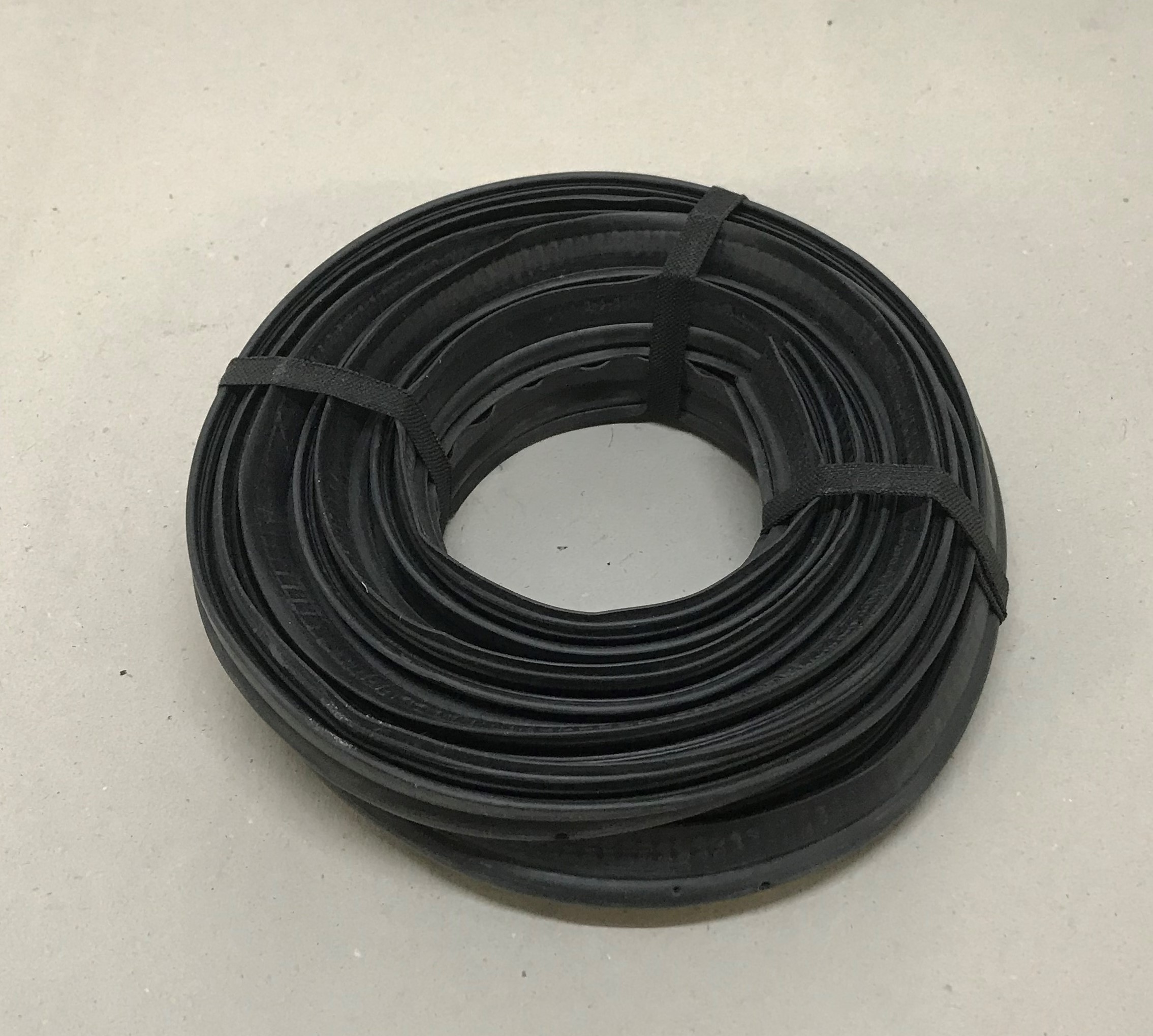 Rear Bonnet Seal / Dichtung Haube hinten