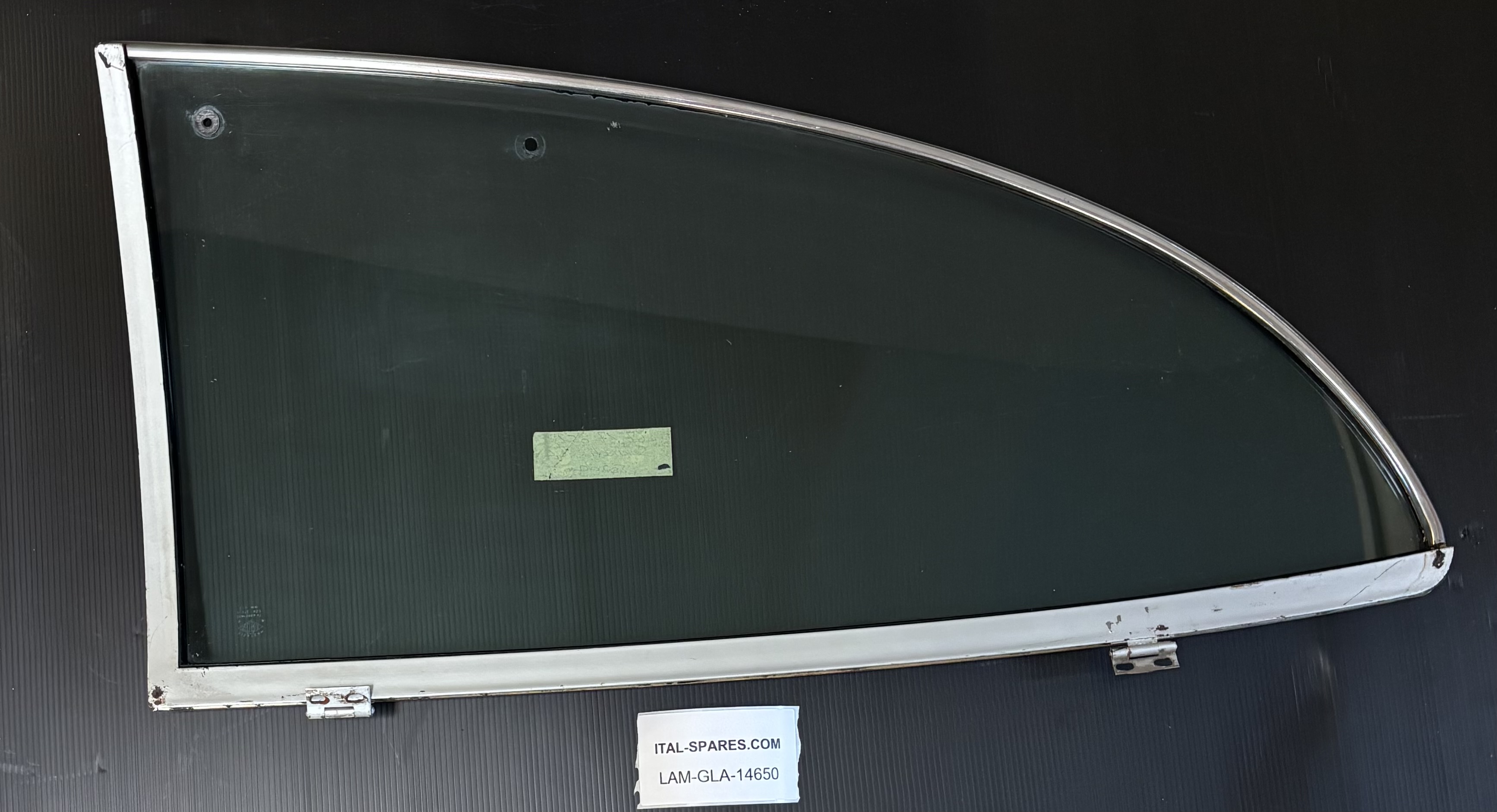Lamborghini - Rear Quarter Window / Ausstellfenster hinten