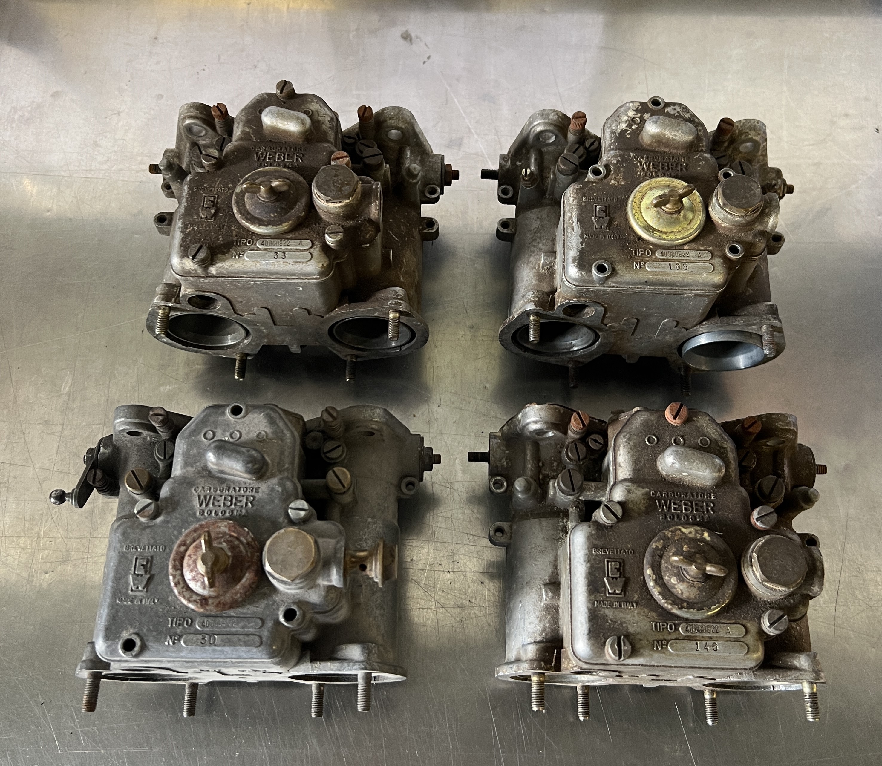 Weber 40 DCOE 22 - Set of 4 Carbs / Satz 4 Vergaser