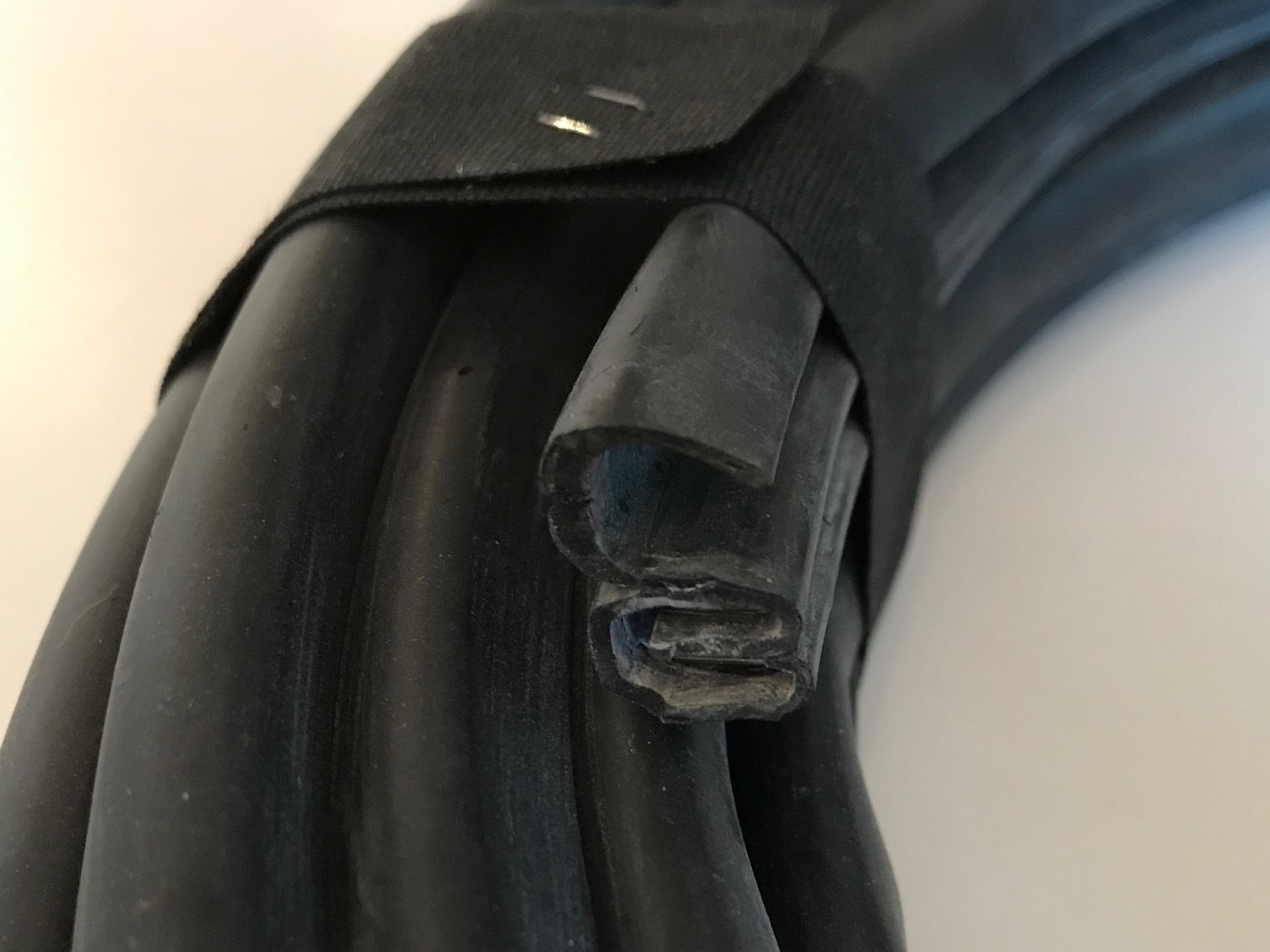 Pair of Door Seals / Paar Türdichtungen