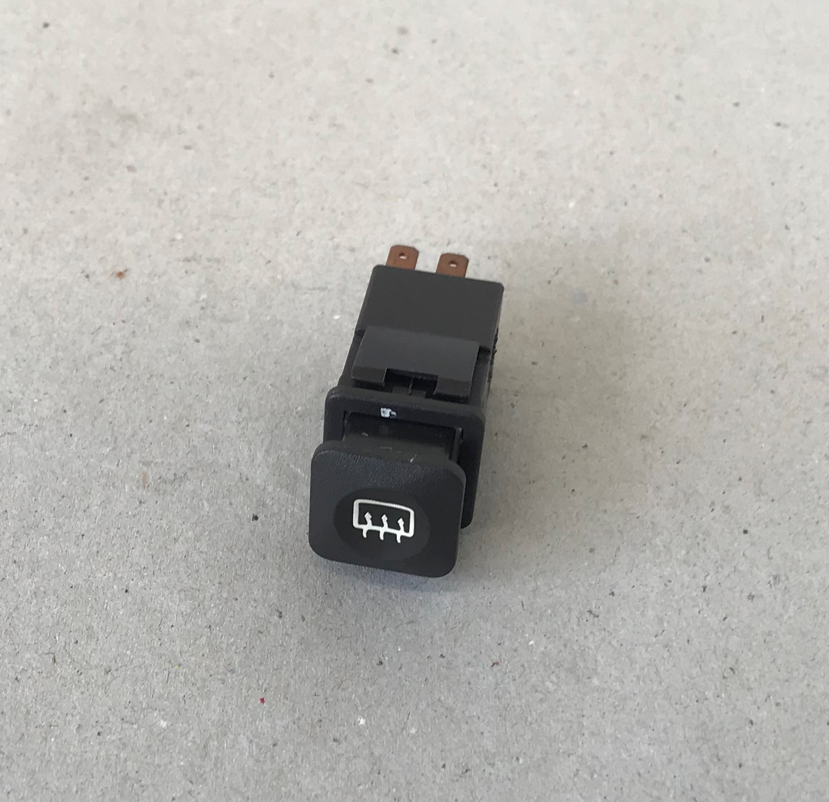 Heated Window Switch / Schalter Heizbare Heckscheibe