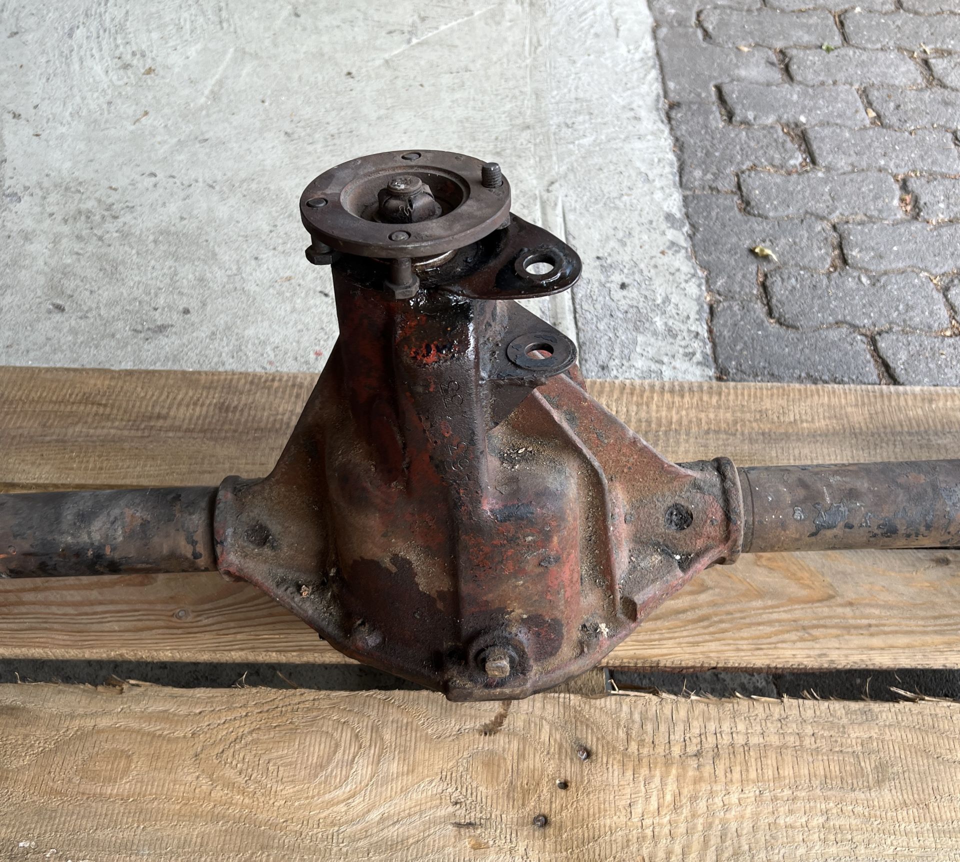 Maserati Mistral - Rear Axle with Differential / Hinterache mit ...